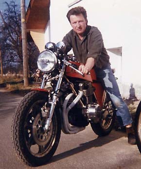 Four years later, the market had changed completely for him. The main hurdle to build the Egli-Vincent was to find Vincent donor bikes and Slater who was Egli licensee in the UK was much better positioned to develop the Egli-Vincent business considering the numbers of basket cases on the shelves in the UK at the beginning of the seventies. Fritz decided to shift focus and concentrate on the growing demand for the Honda CB750 Four.